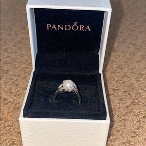 Pandora ring